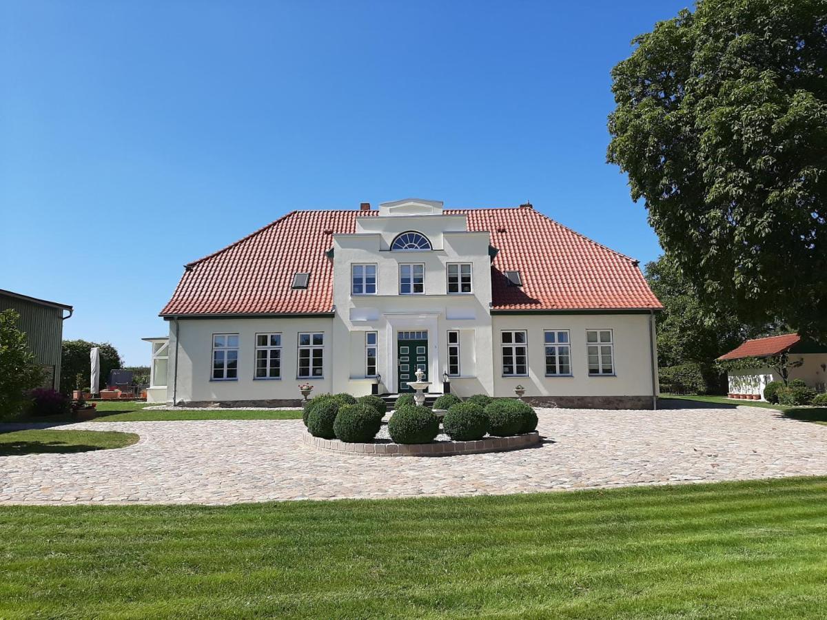 Gutshaus Neu Farpen Neuburg (Mecklenburg-Vorpommern) Exterior foto